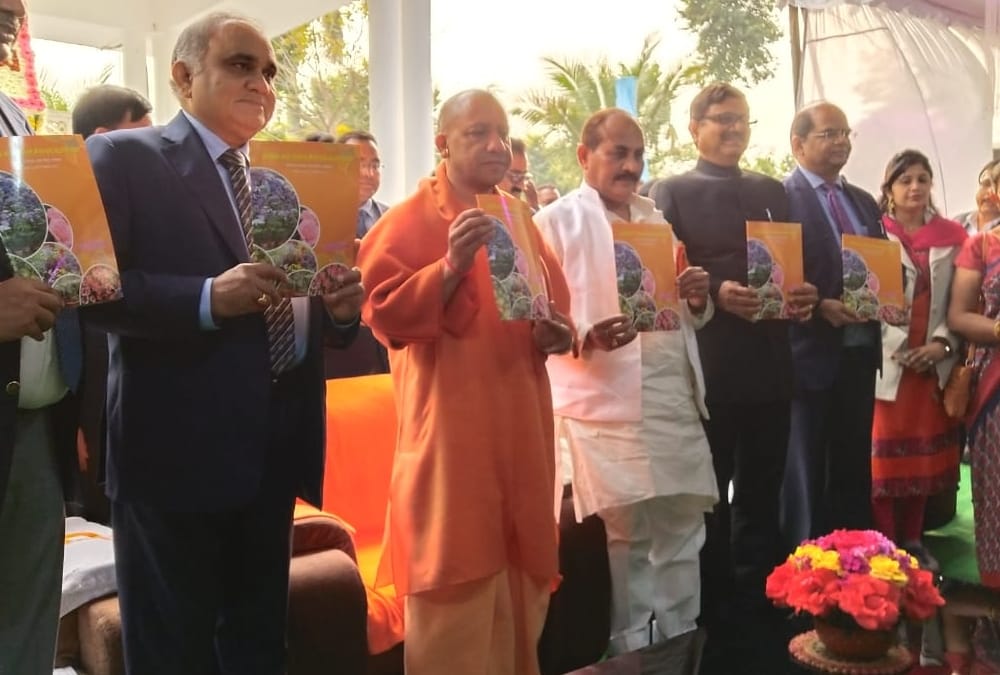 flower exibition in rajbhawan in lucknow.