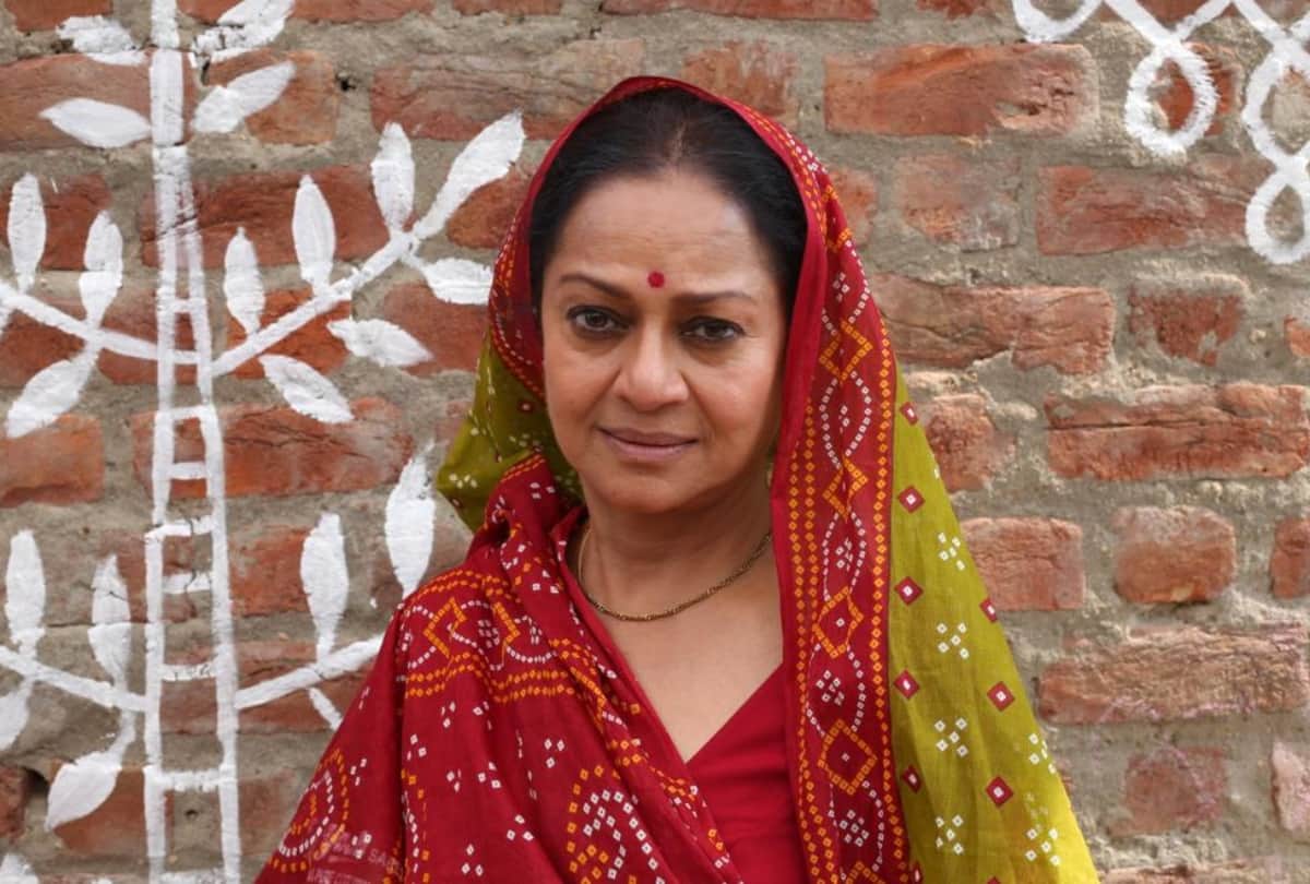 Zarina wahab positive covid 19 admitted in lilavati hospital