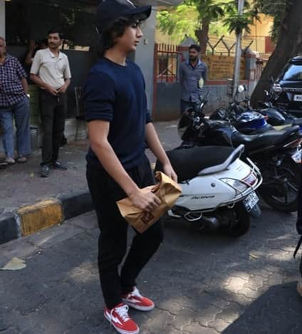 malaika arora spotted at lunch date with arjun kapoor and her son