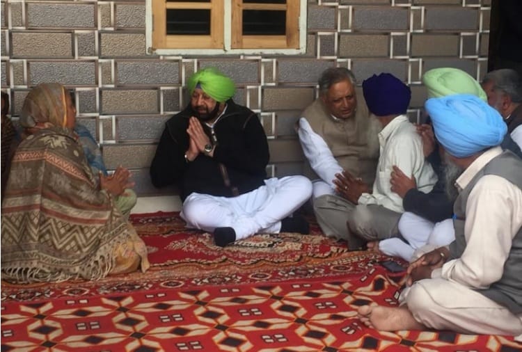 Pulwama Terror Attack, Punjab CM Captain Amrinder Singh Consols Shaheed Kulwinder Singh Family