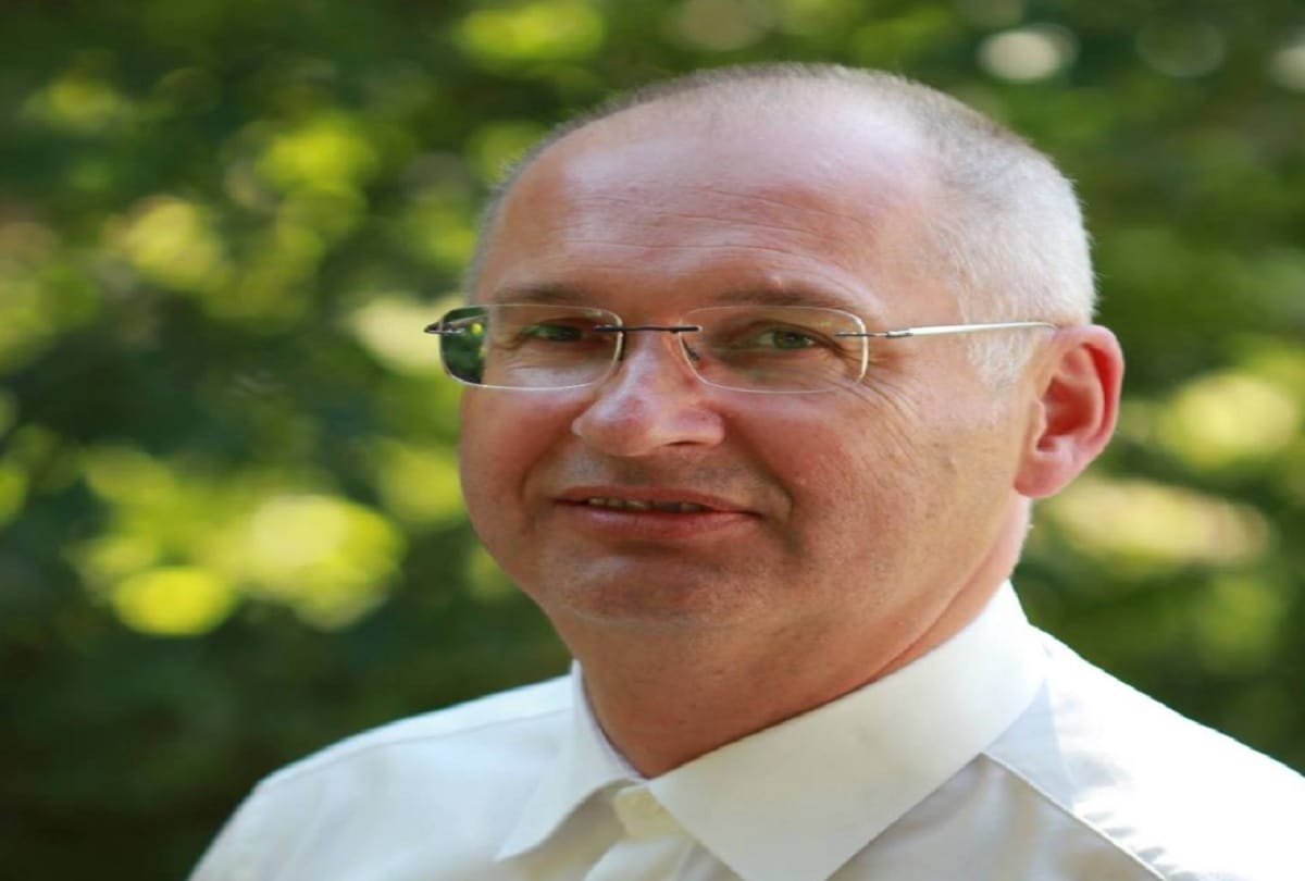 Slovenian MP resigns after admitting to sandwich theft for social experiment