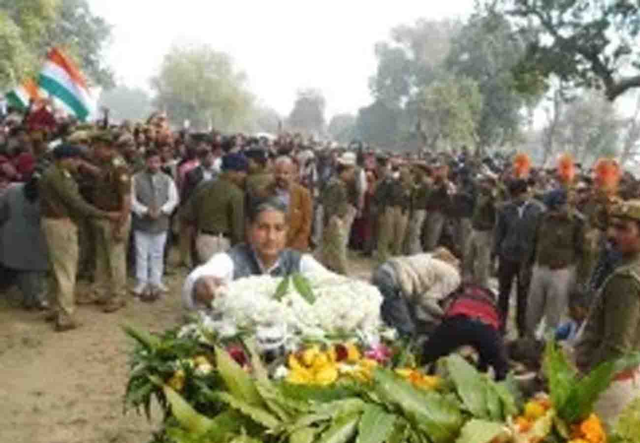 pulwama terror attack martyrs Funeral