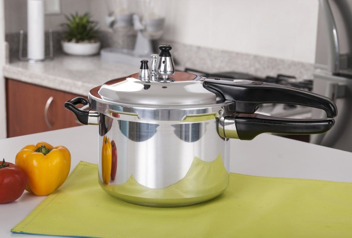 Pressure cookers, dinner sets being distributed to woo voters in Karnataka