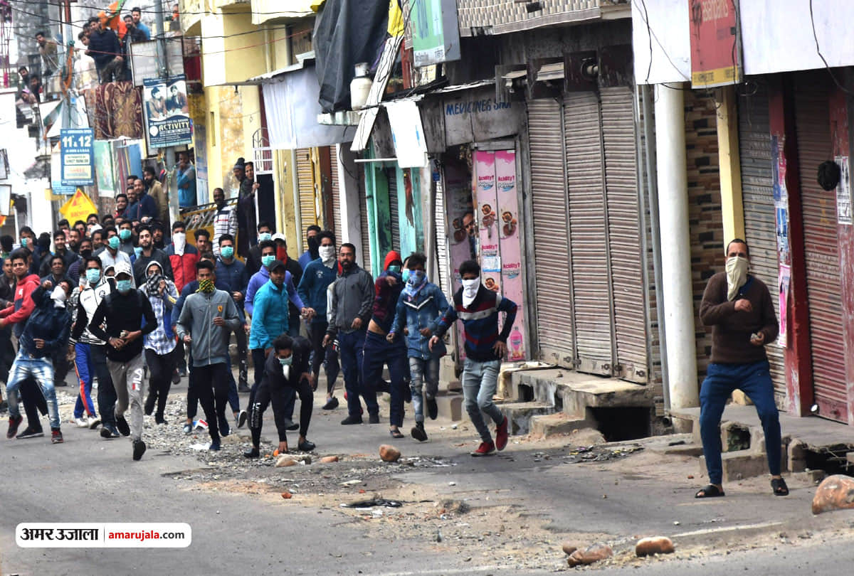 Pulwama Attack: Third day curfew continues in jammu city, internet services banned