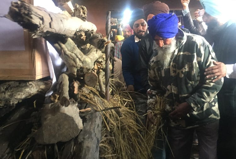 Pulwama Terror Attack, Shaheed Kulwinder Singh Funeral in Ropar of Punjab