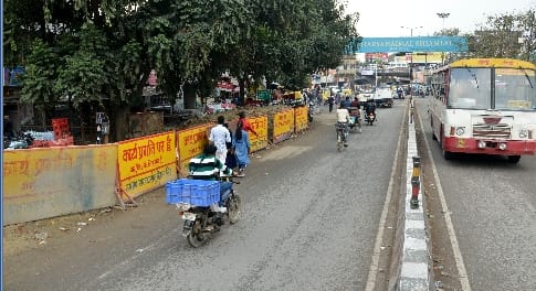 चौपुला और लाल फाटक पुल- महज 30 फीसदी बना लाल फाटक ओवरब्रिज