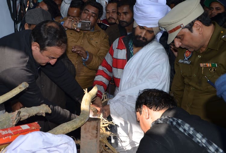 Pulwama Terror Attack, Shaheed Maninder Singh Funeral in Dinanagar