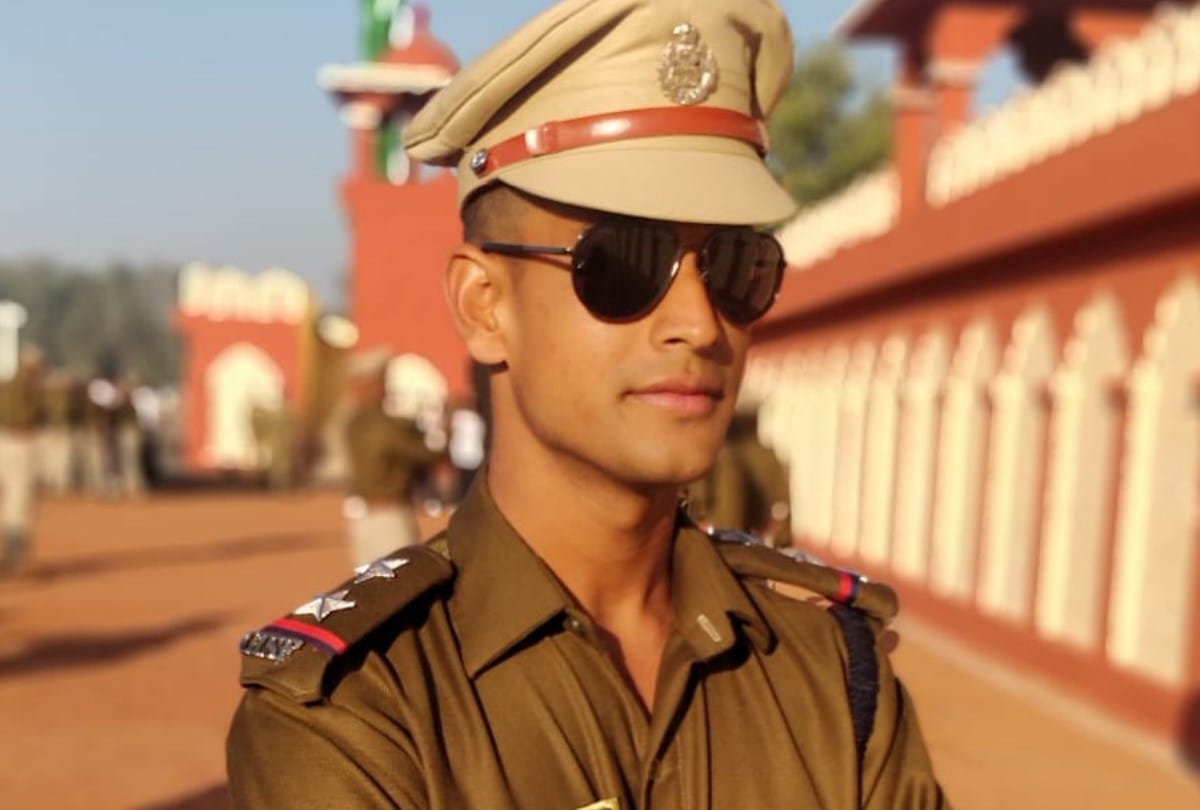 Manoj joined as Inspector in CISF