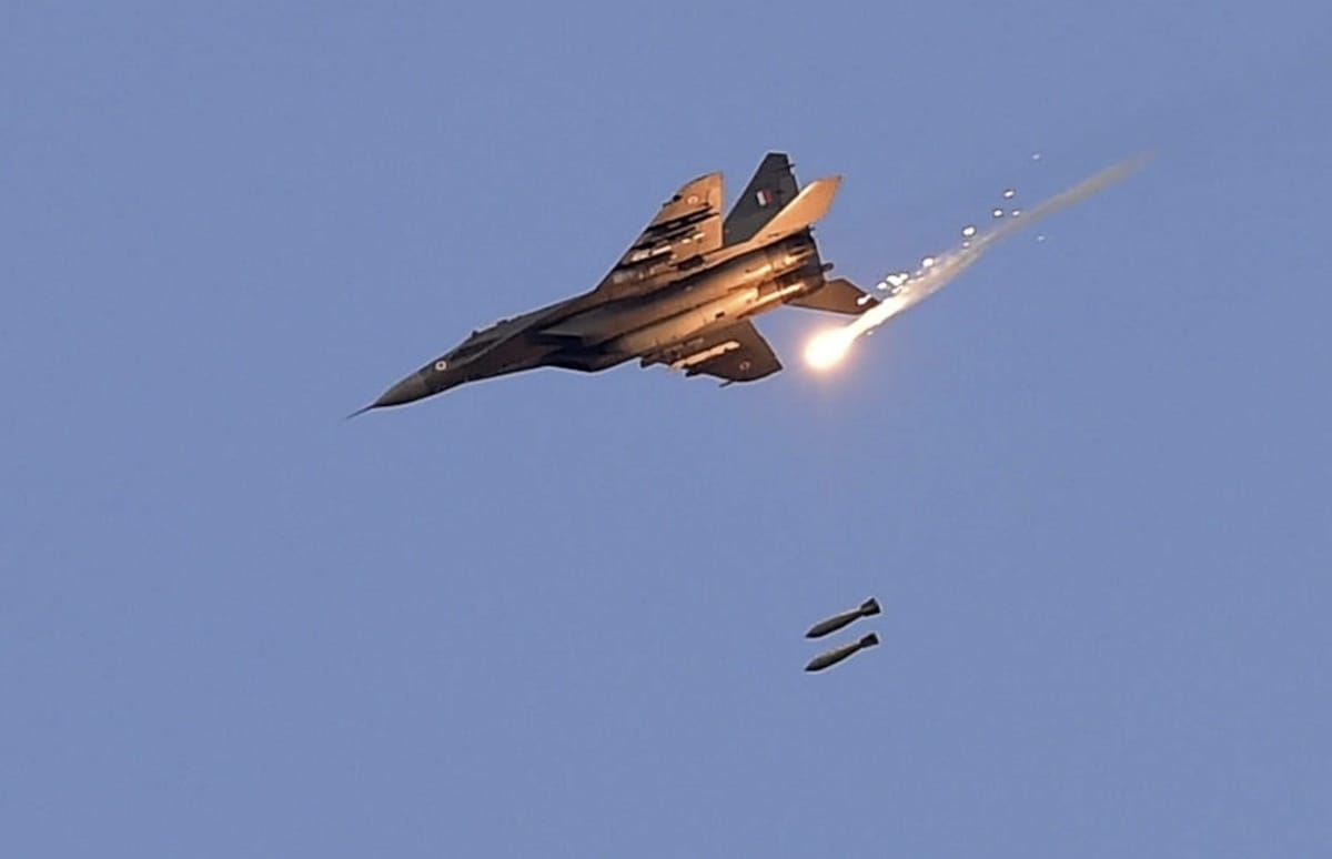IAF carries out mega exercise at pokhran after pulwama terrorist attack, pictures
