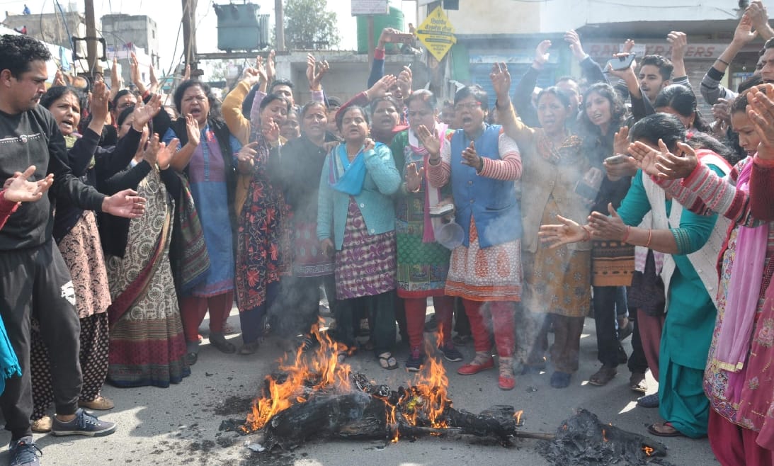 Pulwama terror attack protest continue in uttarakhand against pakistan