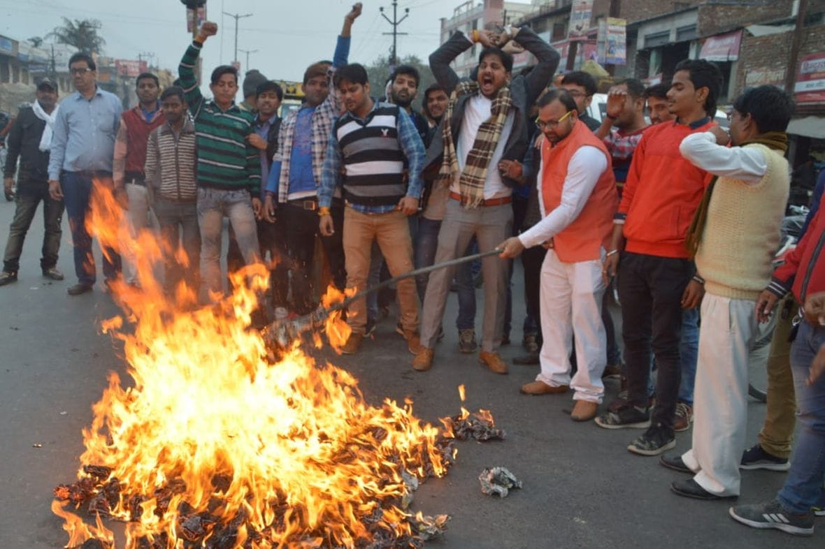 पाकिस्तान के खिलाफ आक्रोश, जगह-जगह फूंके गए पुतले