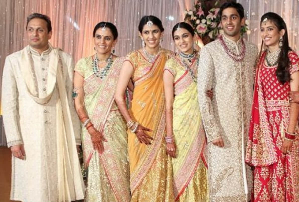 watch the rare pictures of shloka mehta