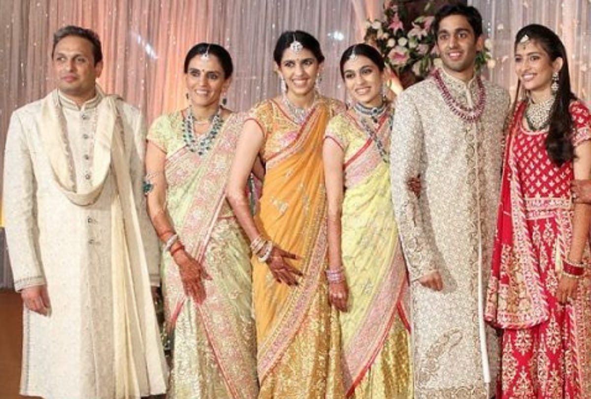 watch the rare pictures of shloka mehta