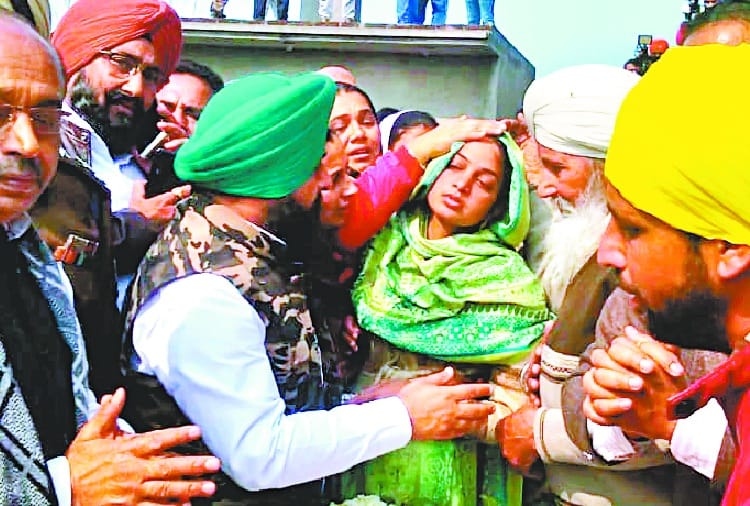 Pulwama Terror Attack, Shaheed Sukhjinder Singh Funeral in Tarantaran
