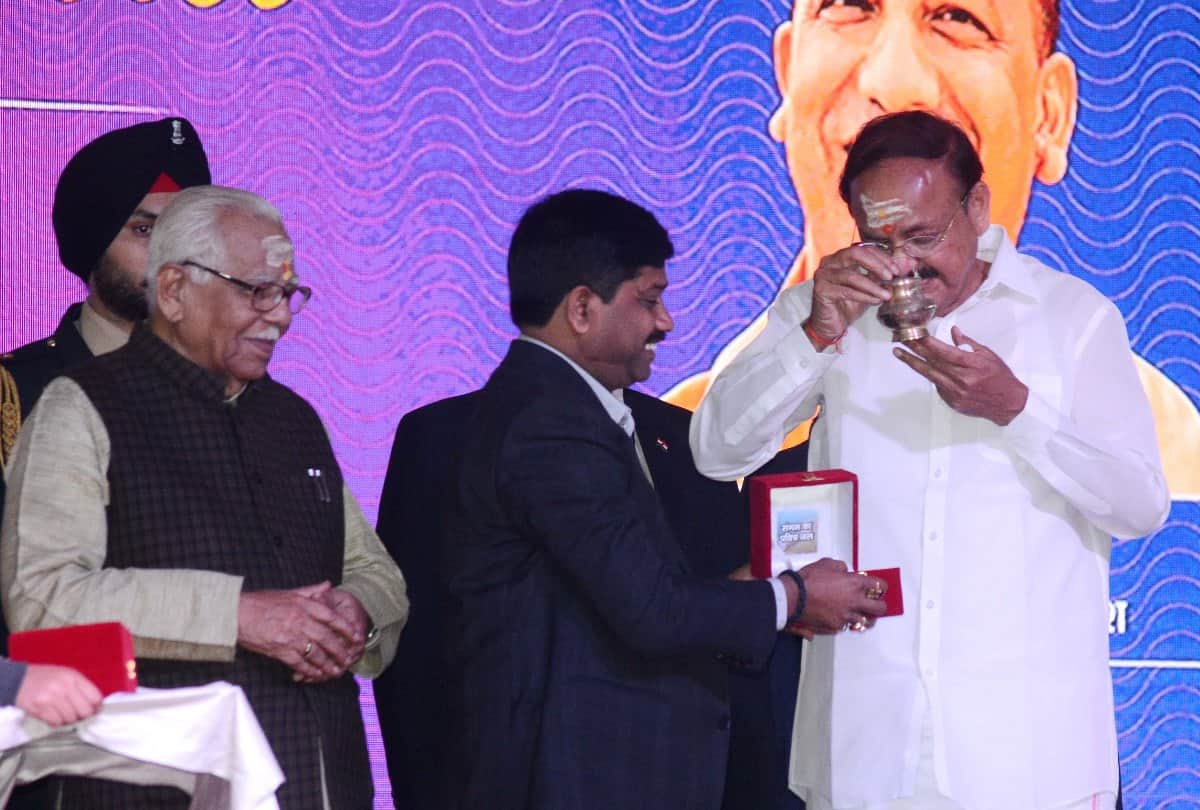 Kumbh 2019: Venkaiah Naidu says Pulwama attack recompense generations of enemy nation will remember