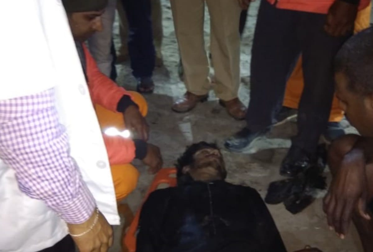 Kumbh Mela 2019: Car dropped from the Pontoon bridge, 1 killed, NDRF saved one life