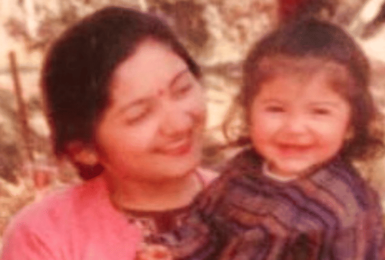 anushka sharma very cute looking her childhood pictures