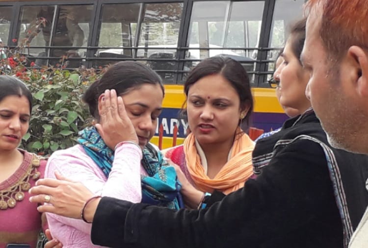 Pulwama Terror Attack, CRPF Jawan Wife Poonam Big Decision about Revenge from Pakistan