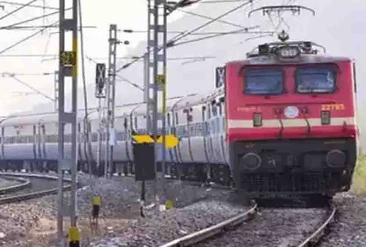rumour of bomb in gwalior barauni express