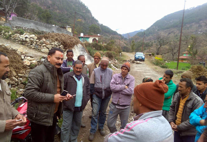 पूर्व विधायक ने वरुणा घाटी में किया जनसंपर्क