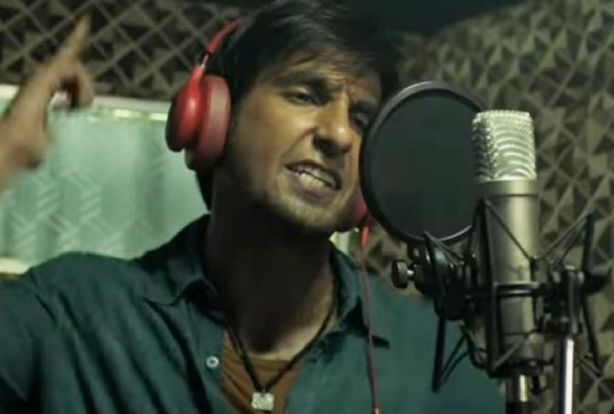 Viral Memes after Ranveer Singh Alia Bhatt Starrer Gully Boy Nominated for oscars 2020