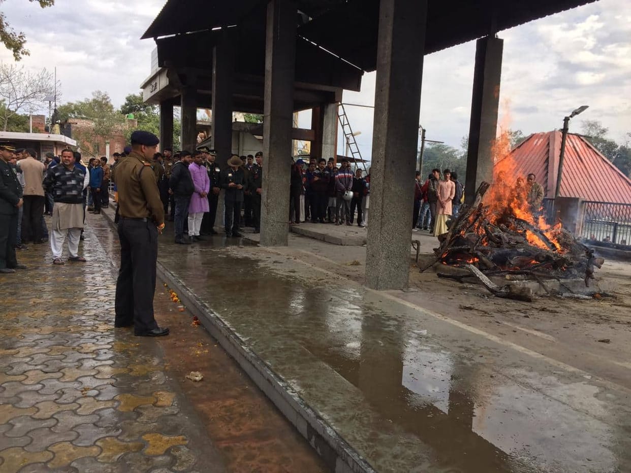 Naushera IED blast Martyr Major Chitresh bisht cremation