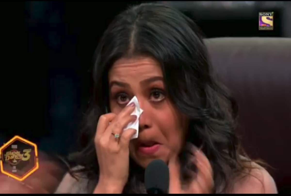 neha kakkar again break down to remember her ex boyfriend himansh kohli