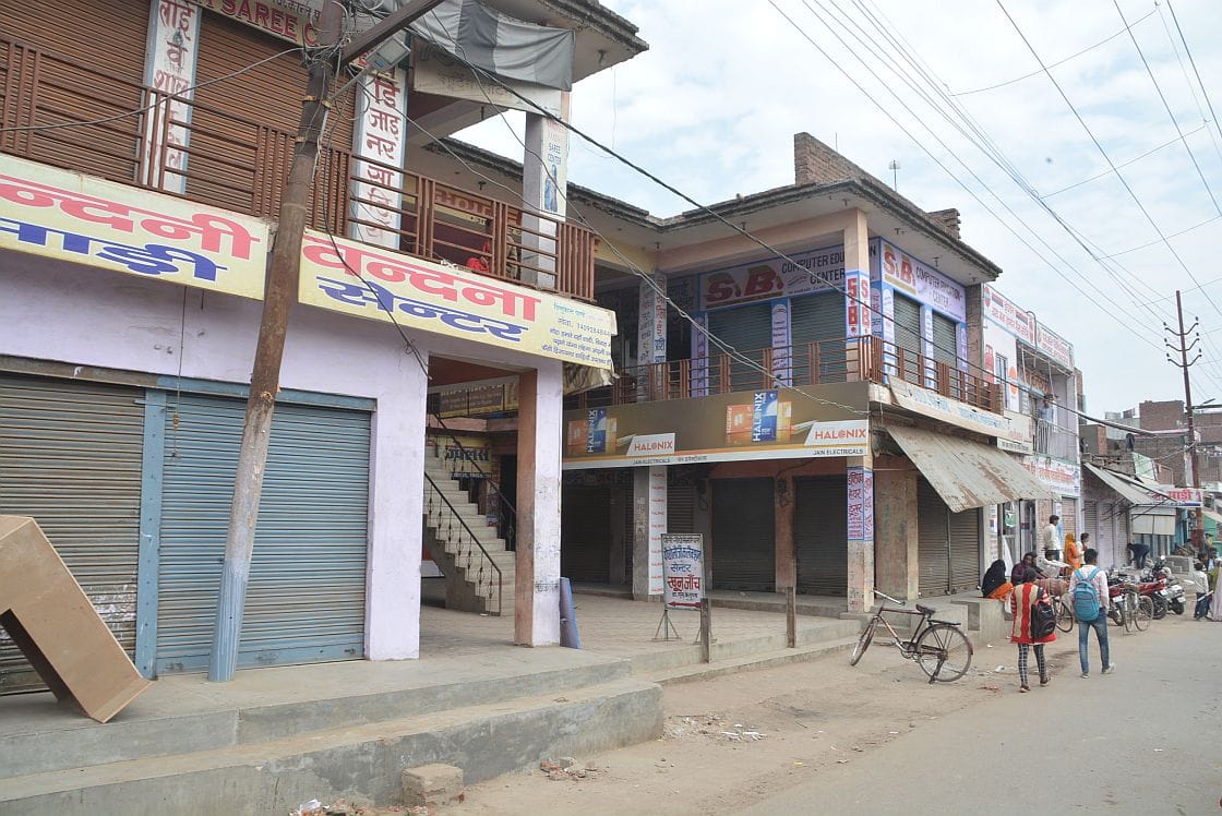 आतंकी हमले के विरोध में बंद रहा आसफाबाद और मक्खनपुर का बाजार