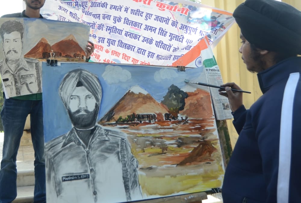 class 12 student giving tribute to pulwama martyr.