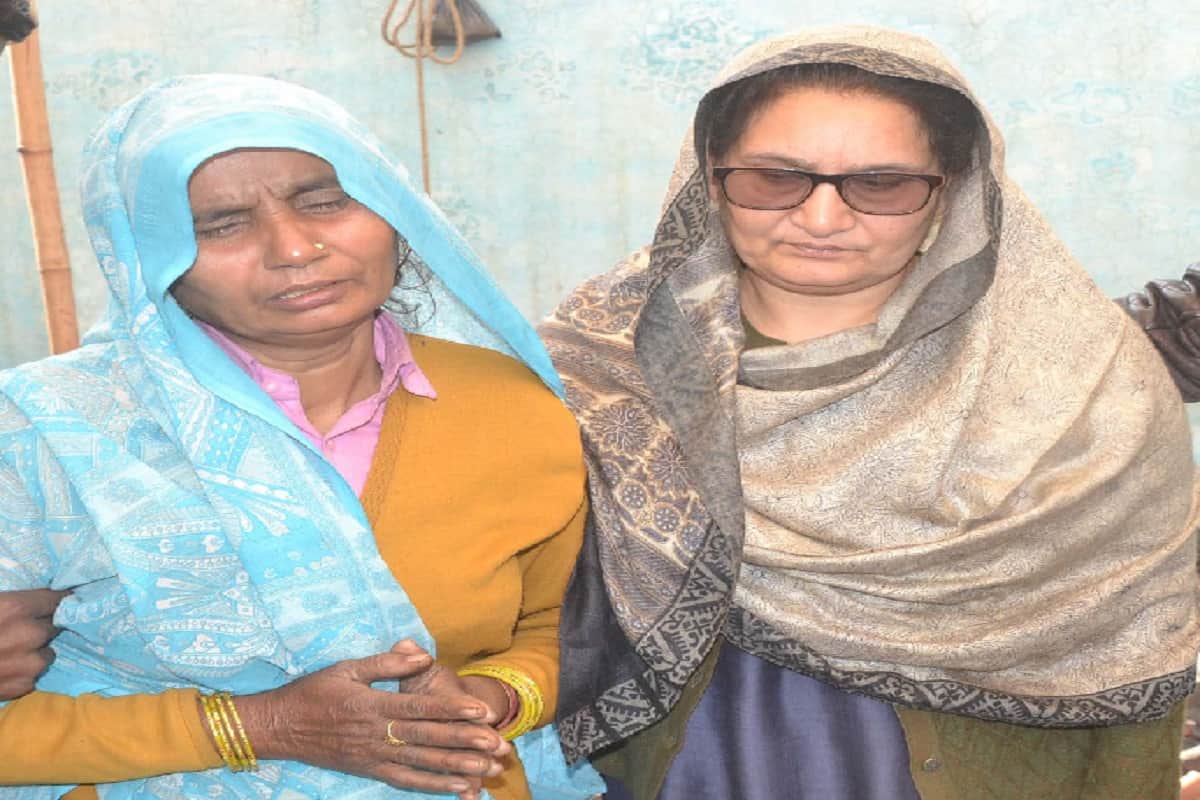 Pulwama terror attack, Sad family of martyr Amit and Pradeep, see photos