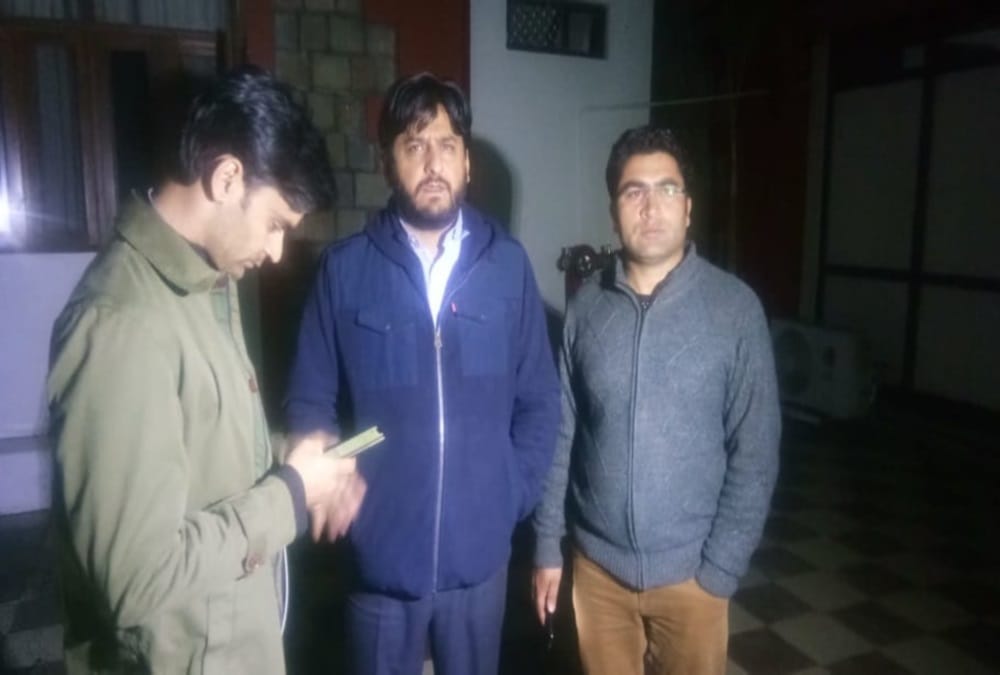 After pulwama attack PDP MP reached dehradun for kashmiri students go back to jammu kashmir