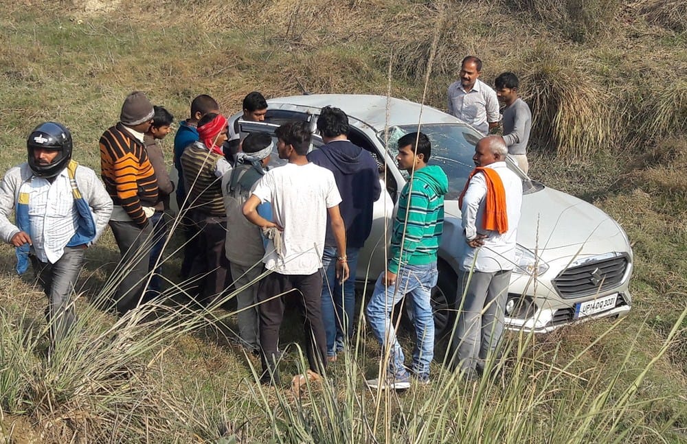 car fell d