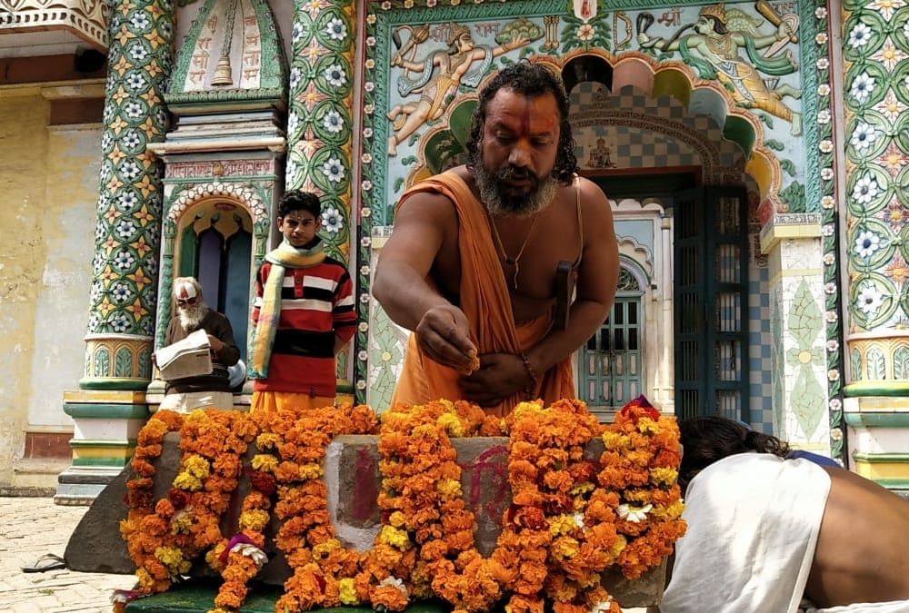 swami paramhans will put a symbolic foundation of ram temple in ayodhya.