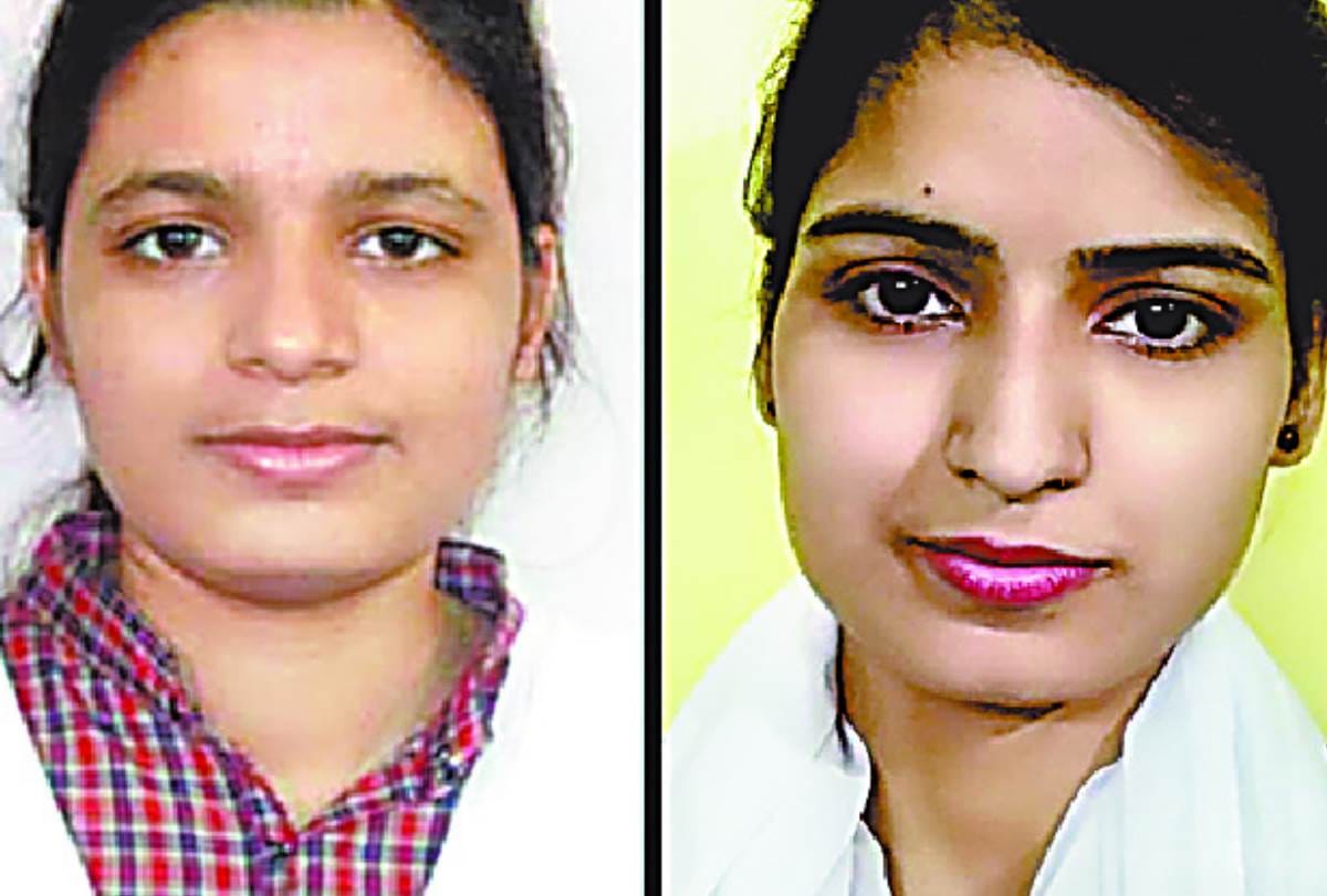 b.tech students vandana and ayushi made IOT based garbage monitoring system