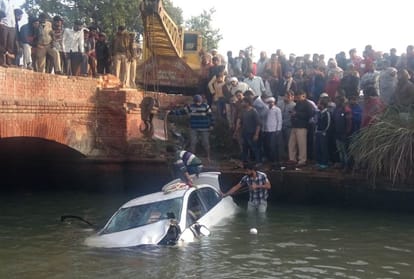Road Accident in Yamuna Expressway, 7 people dead