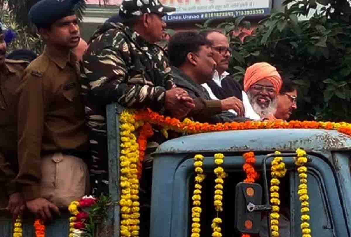 bjp mp's laughing issue on pulwama attack martyr