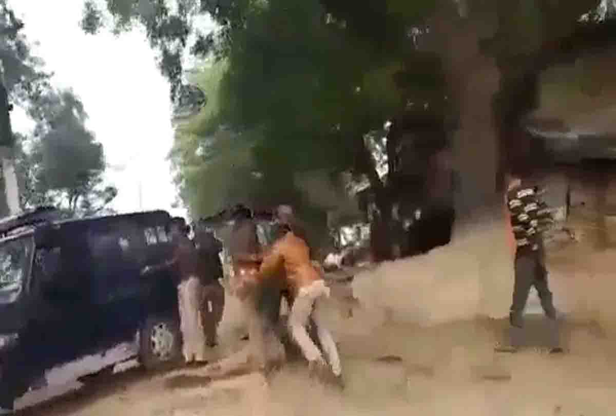 up police dragged army soldier in kanpur dehat