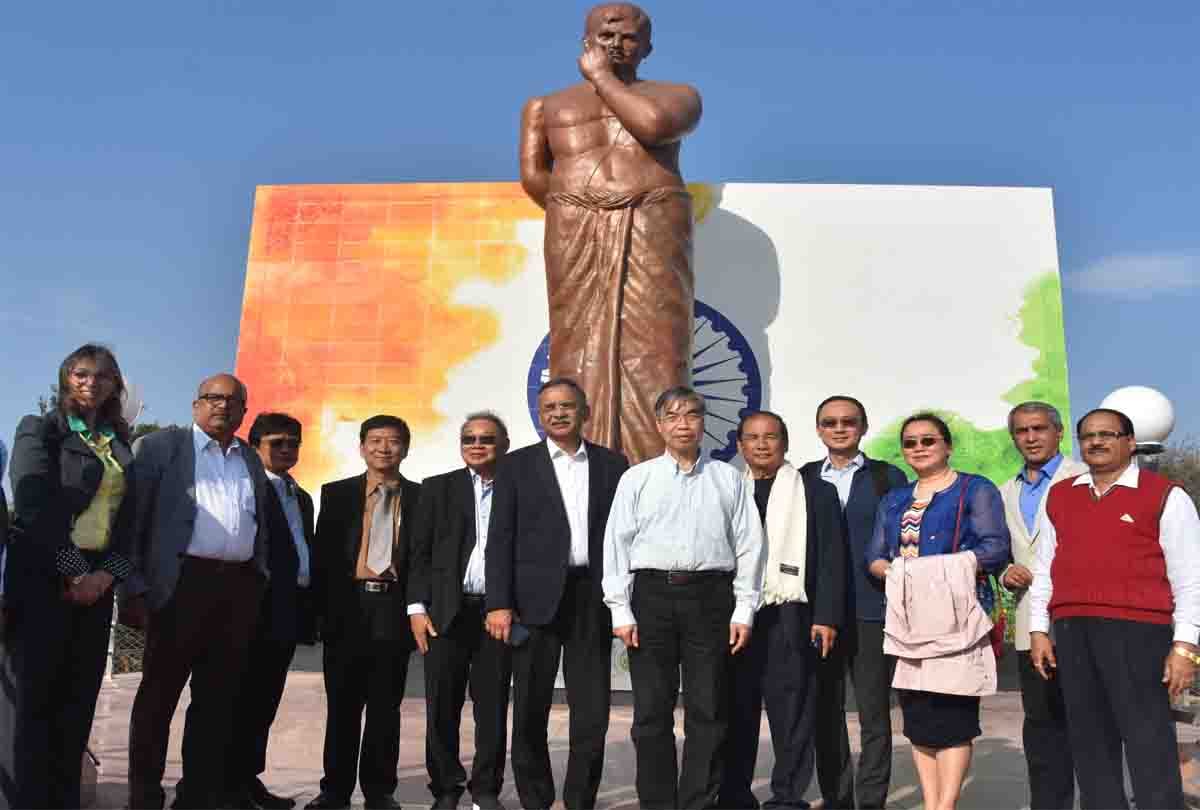China moves to beat India in this field