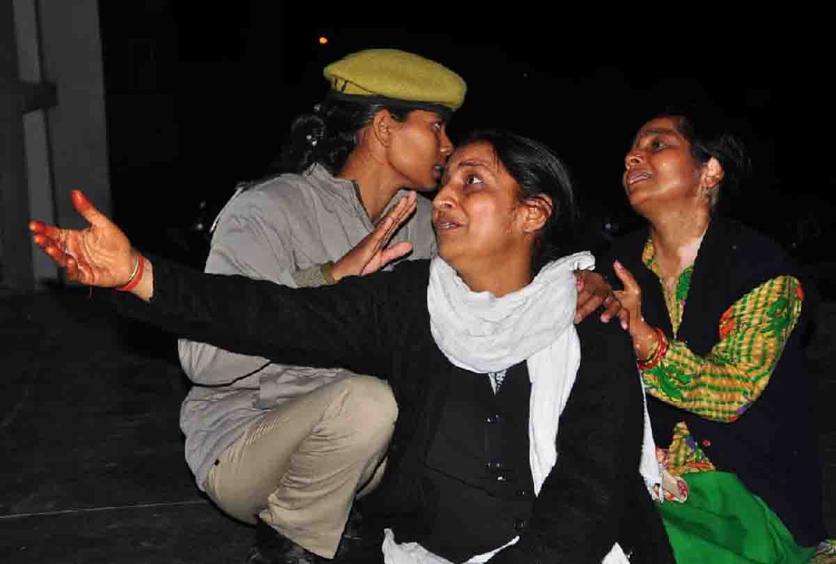 24 year old woman killed in kanpur