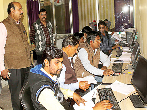 In the first phase, 48,417 farmers will get 2-2 thousand