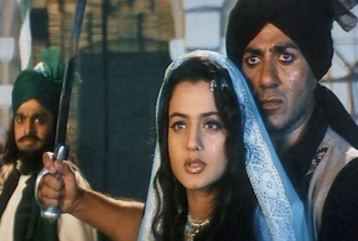 Pulwama Attack anniversary These Bollywood Dialogue Hit Back Pakistan