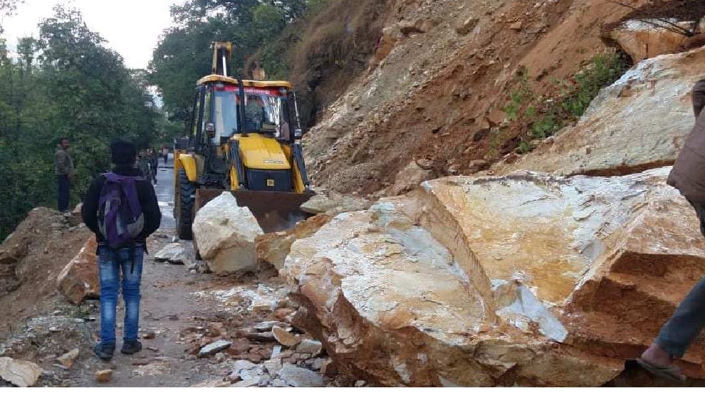 Narayana Ashram road closed by falling boulder