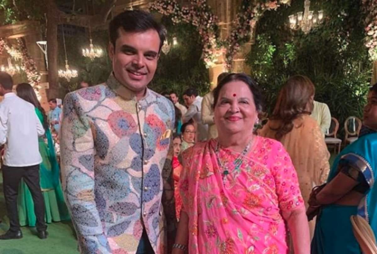 akash ambani wedding celebration start in antilia falguni pathak perform there