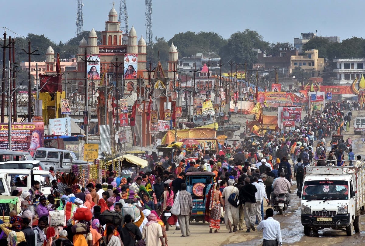 Kumbh 2019: Maghi Purnima Snan Parv estimated to be a dip of 1.60 million people