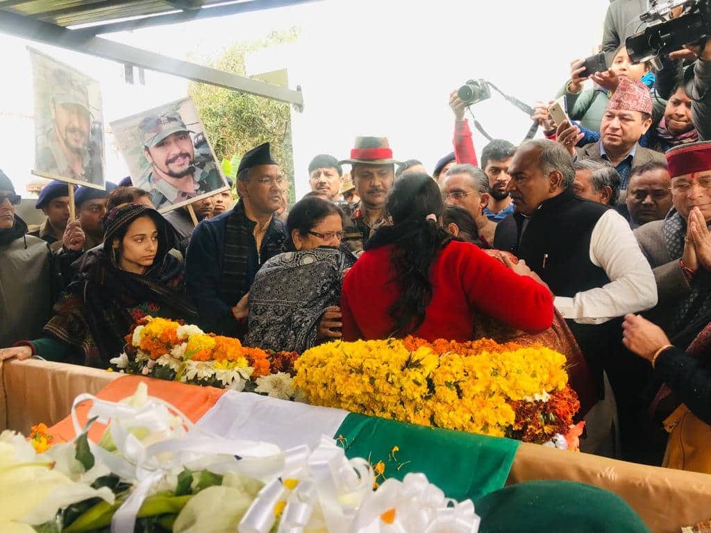 Pulwama Encounter dehradun martyr vibhuti wife said i love you to his holy dead body