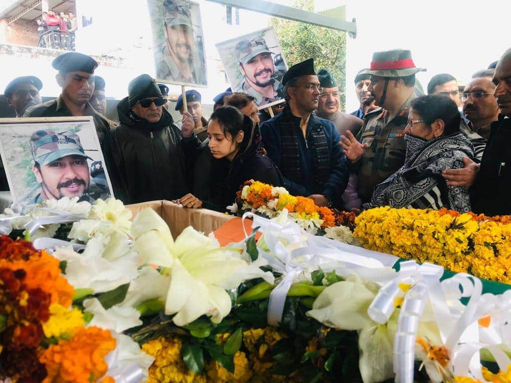 Pulwama Encounter martyr major vibhuti shankar dhoundiyal get Shaurya Chakra