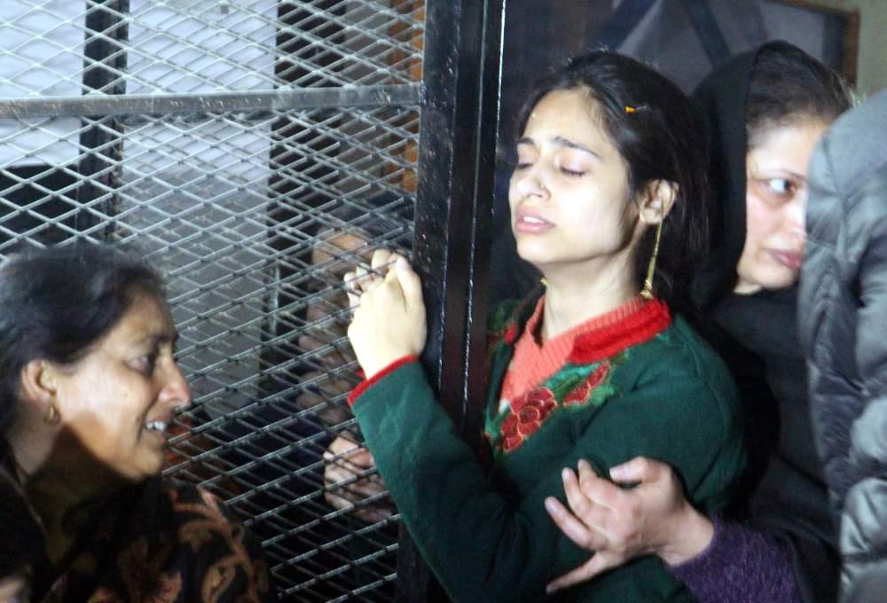 Pulwama Encounter martyr vibhuti dhondiyal wife nikita become officer in indian army