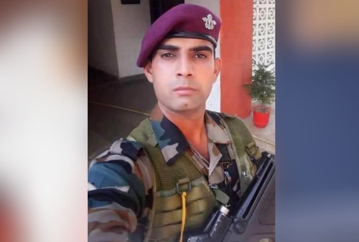 injured crpf commando sandeep martyr