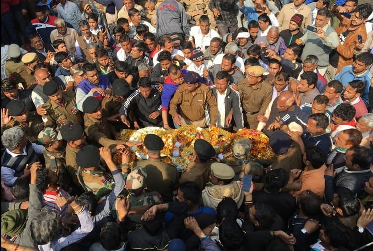 Pulwama Terror Attack, Pulwama Encounter, Shaheed Hari Singh Funeral in Rewari og Haryana