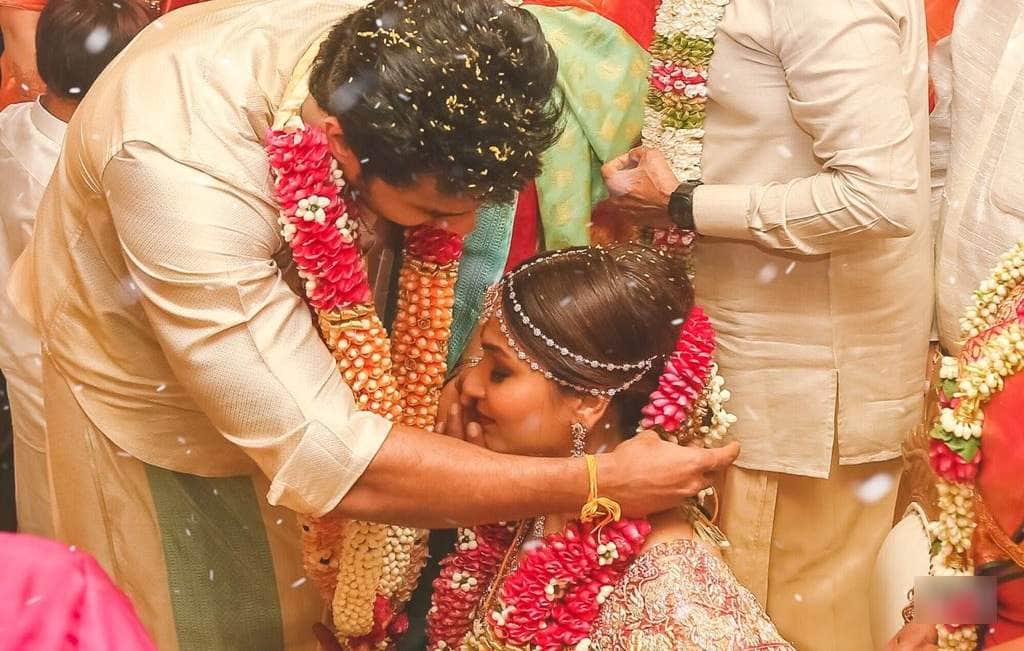 soundarya rajinikanth share honeymoon photo with husband users troll them